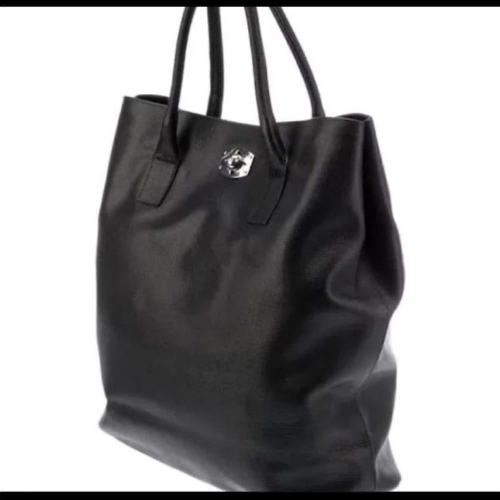 Furla Elegant Black Leather Tote